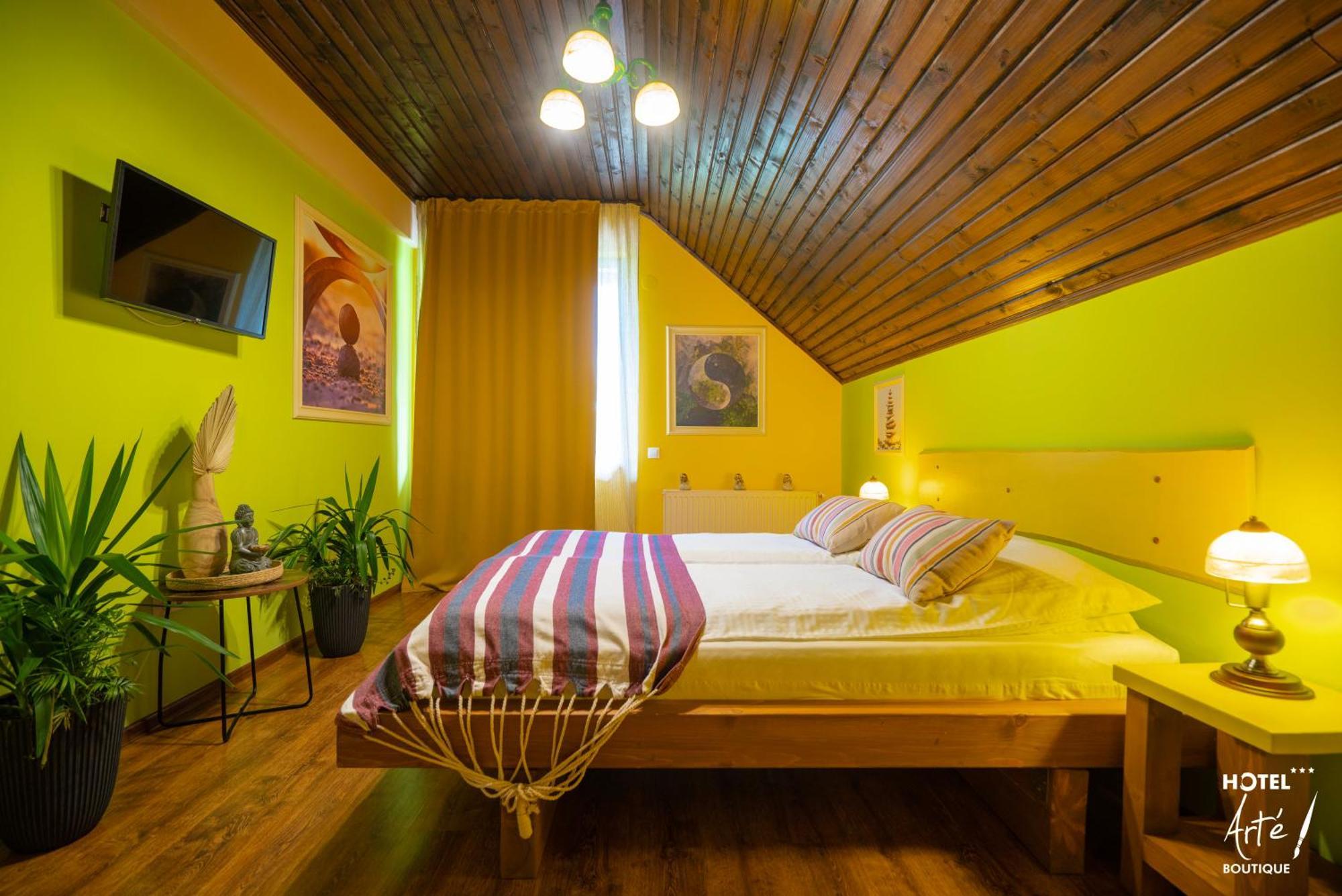 Art'E Boutique Rooms BaileTusnad Exterior photo
